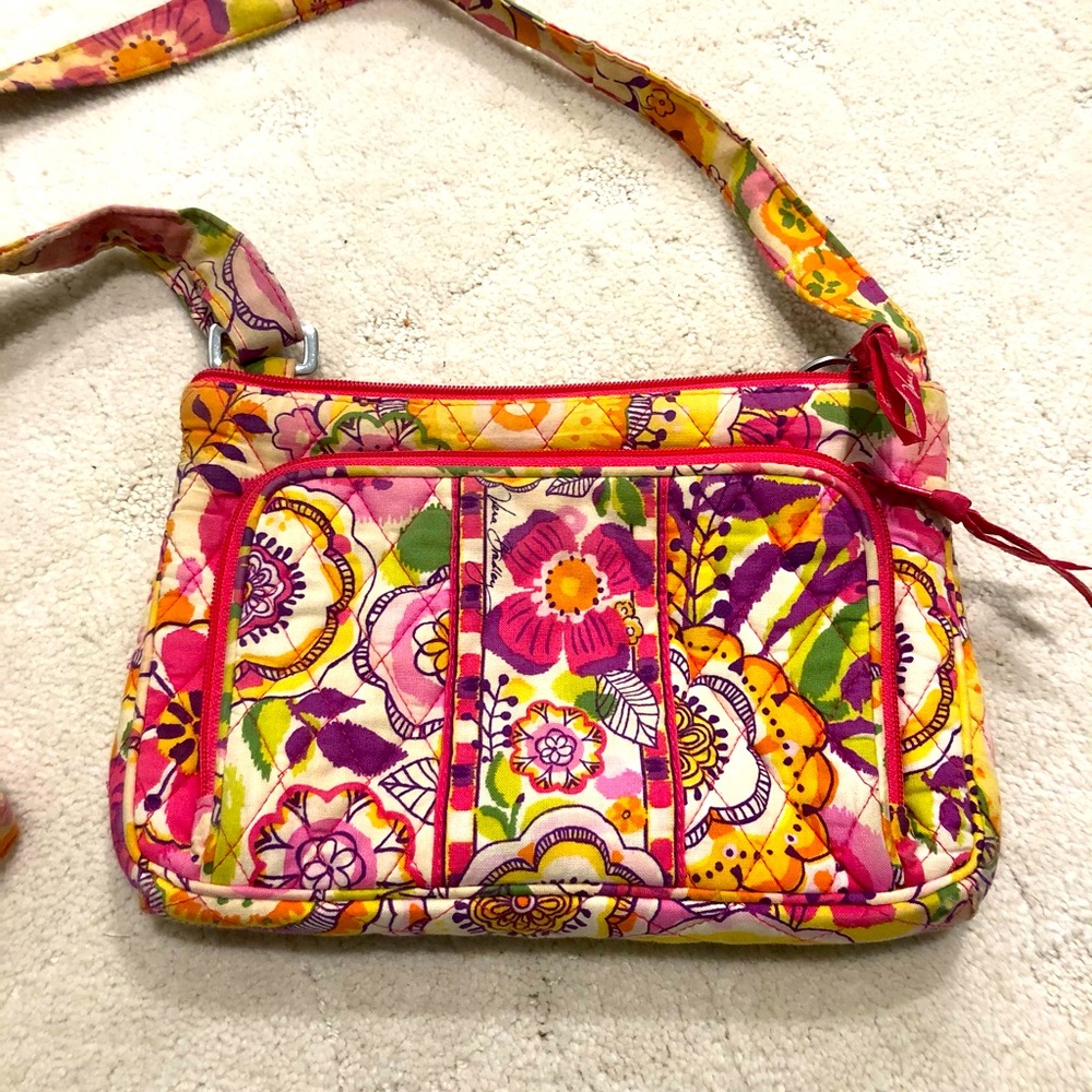 Vera Bradley Crossbody - Picture 1 of 5